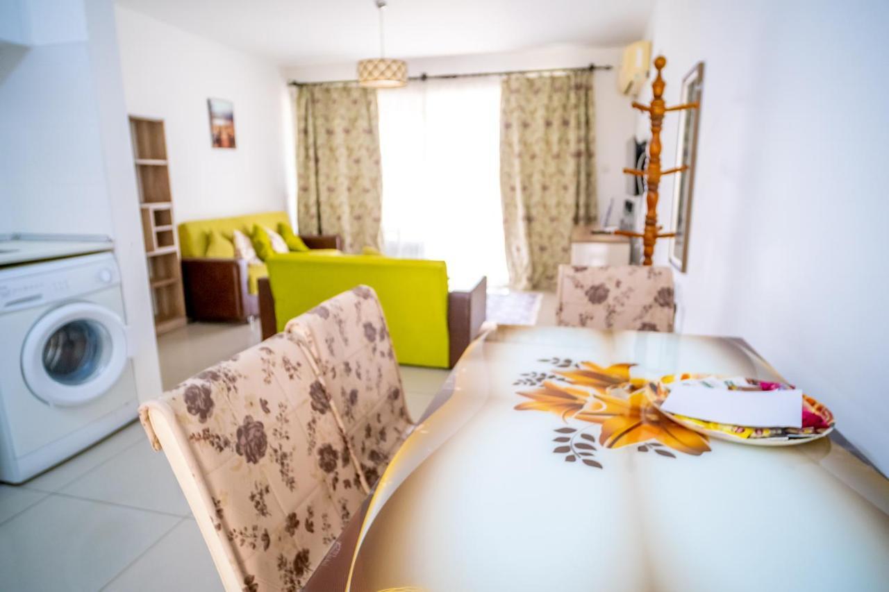 Spacious Three-Bedroom Apartment With Sea View A3 Kirenia Zewnętrze zdjęcie