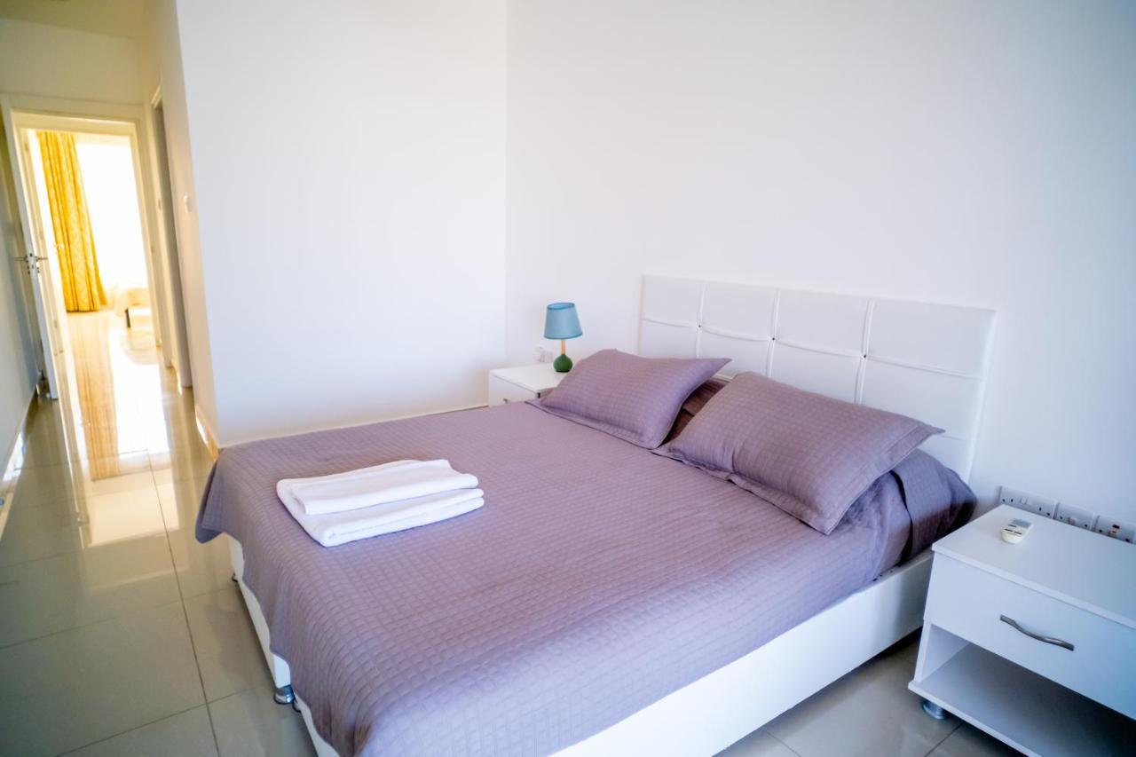 Spacious Three-Bedroom Apartment With Sea View A3 Kirenia Zewnętrze zdjęcie