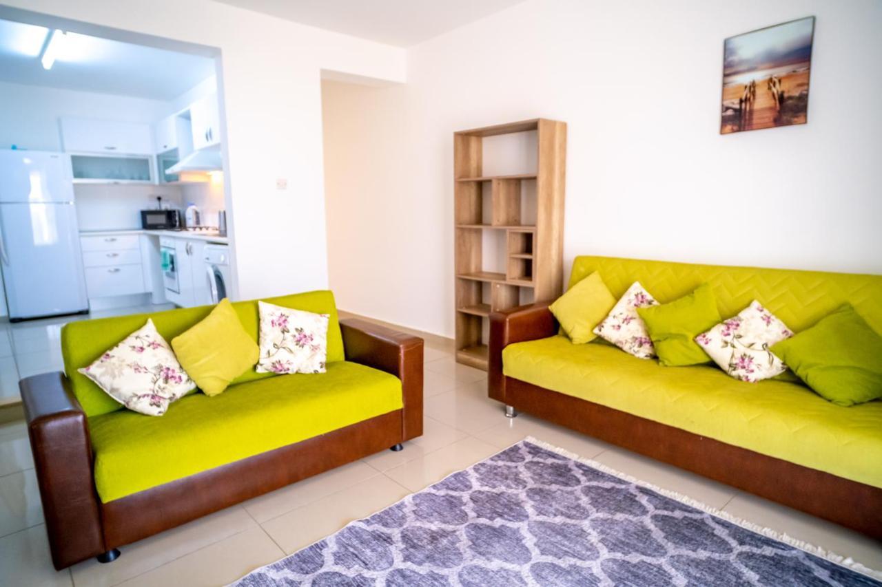Spacious Three-Bedroom Apartment With Sea View A3 Kirenia Zewnętrze zdjęcie