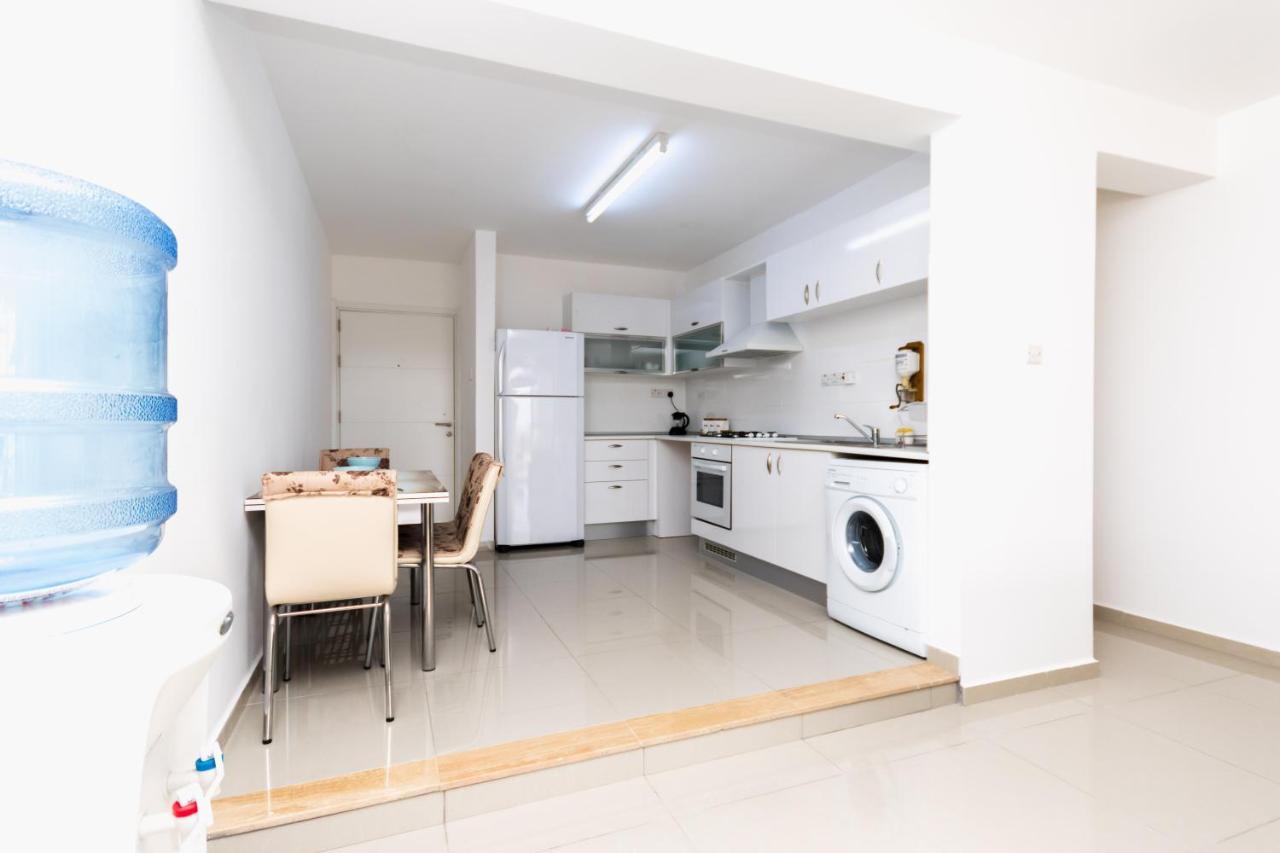 Spacious Three-Bedroom Apartment With Sea View A3 Kirenia Zewnętrze zdjęcie